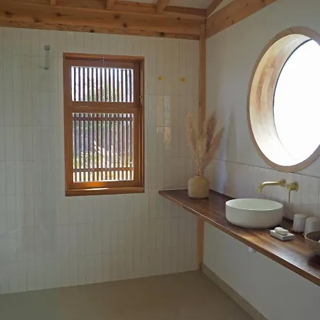 Arcs Of Lombinha - Designer With Ocean Views Lombinha da Maia