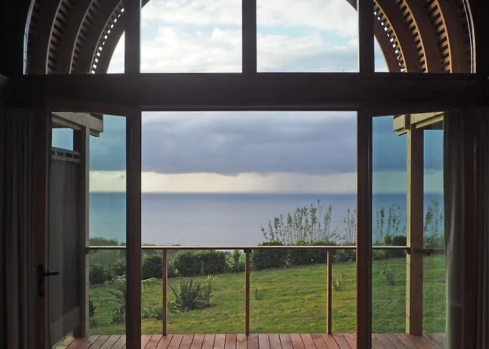 Arcs Of Lombinha - Designer With Ocean Views 度假居 *